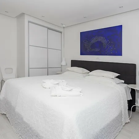 Blue Bay Apartment